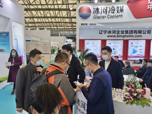 互留聯(lián)系方式，以備會后深入了解